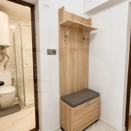 Διαμέρισμα Modern And Peaceful 1br Near Sea Garden